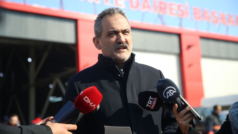 Bakan Özer: 99 bin 853 öğrencimizin nakil işlemini gerçekleştirdik