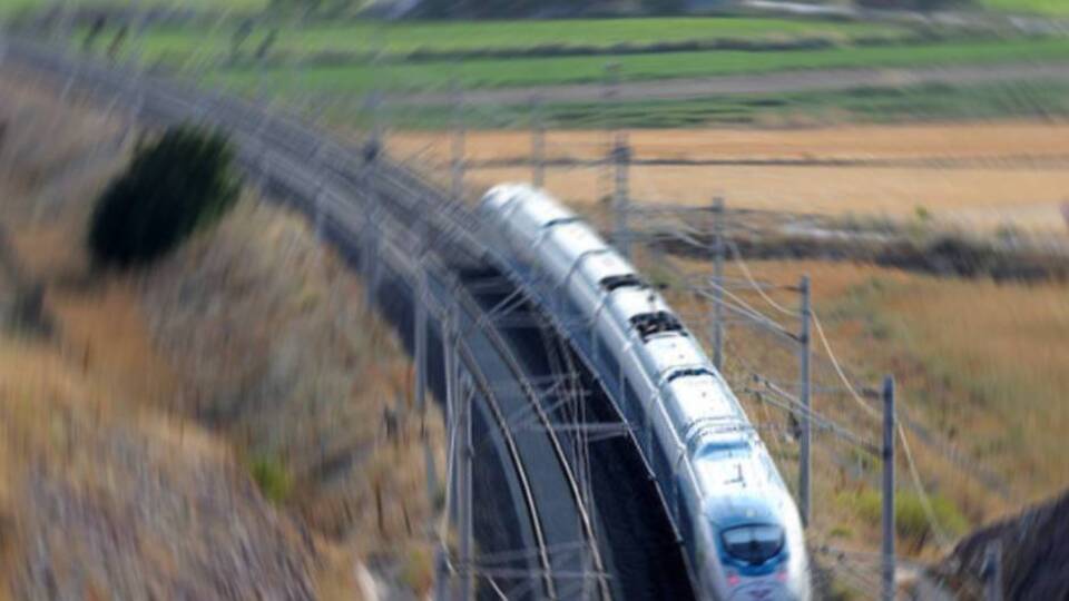 TCDD'den Adana-Mersin-Adana bölgesel tren seferleri duyurusu