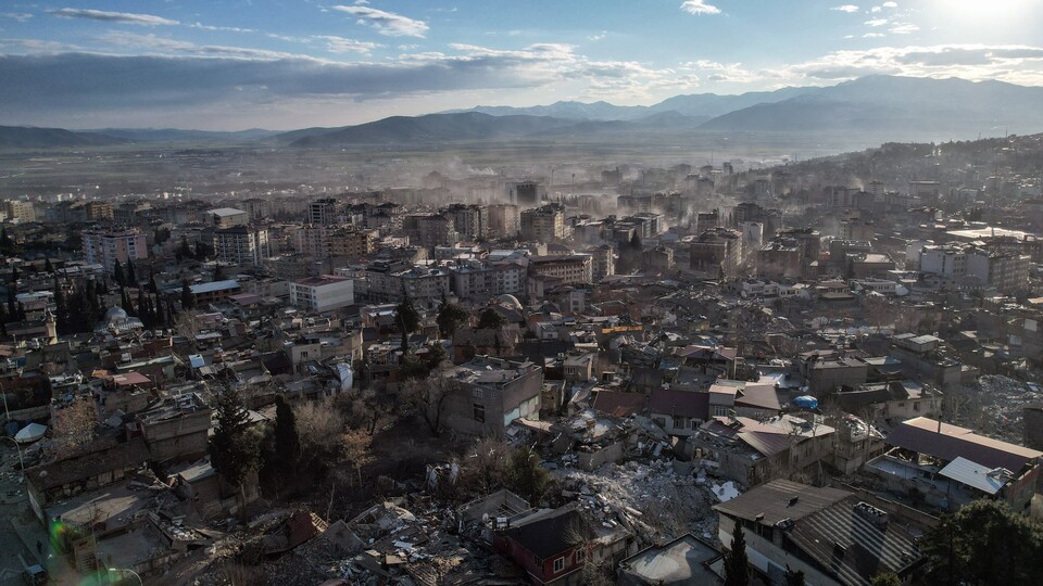 Deprem felaketinde son durum açıklandı