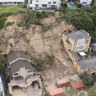 Kasırga, sel ve heyelana neden oldu: Felaket böyle görüntülendi