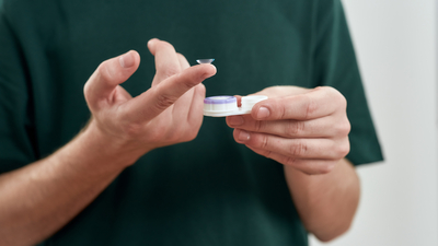 Lensle uyudu, kâbusu yaşadı!