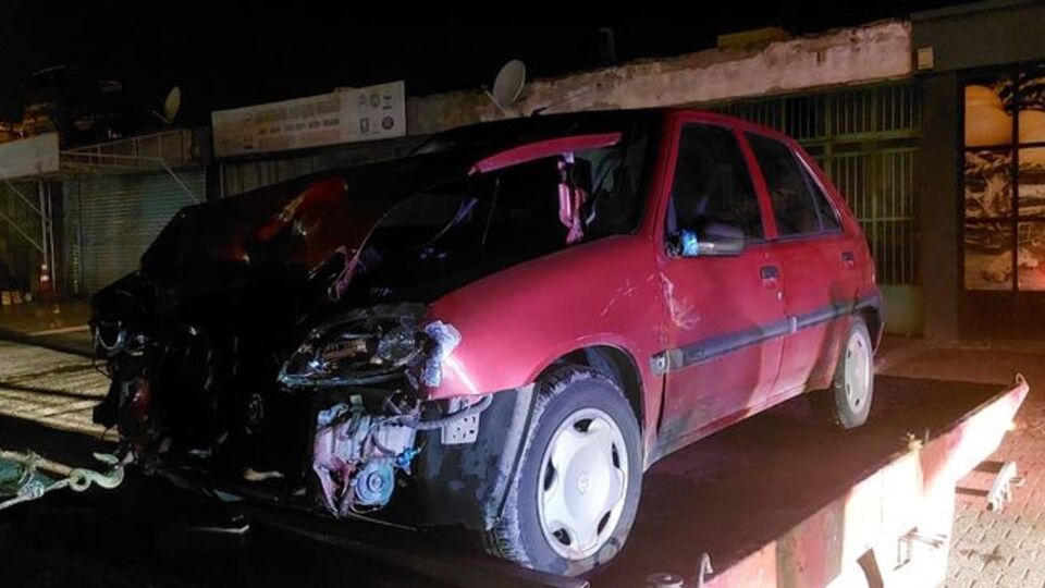 Sakarya'da iki otomobil çarpıştı: 1 ölü, 2 yaralı