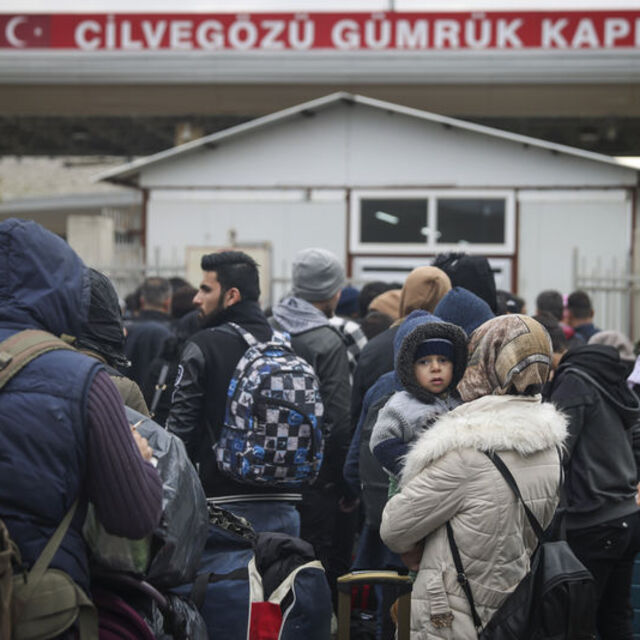 Depremin ardından geri göç... İşte ülkesine dönen Suriyeli sayısı!