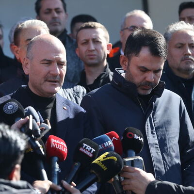 Deprem bölgesinde bakanlardan ortak açıklama