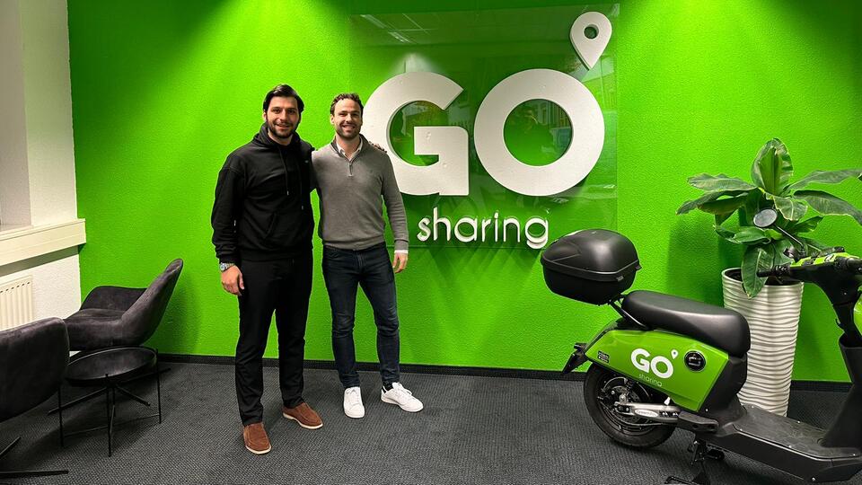 Binbin Hollandalı rakibini satın aldı