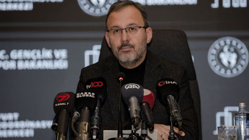 ''Spor müsabakaları yeniden başlıyor''