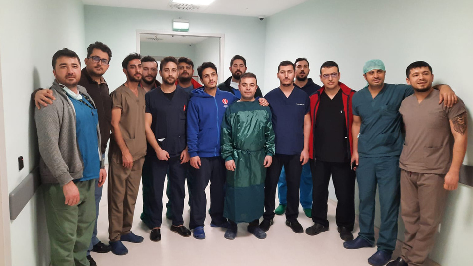 Hatay'da enkazdan çıkarılan mucize çocukla doktorunun yolu tekrar kesişti