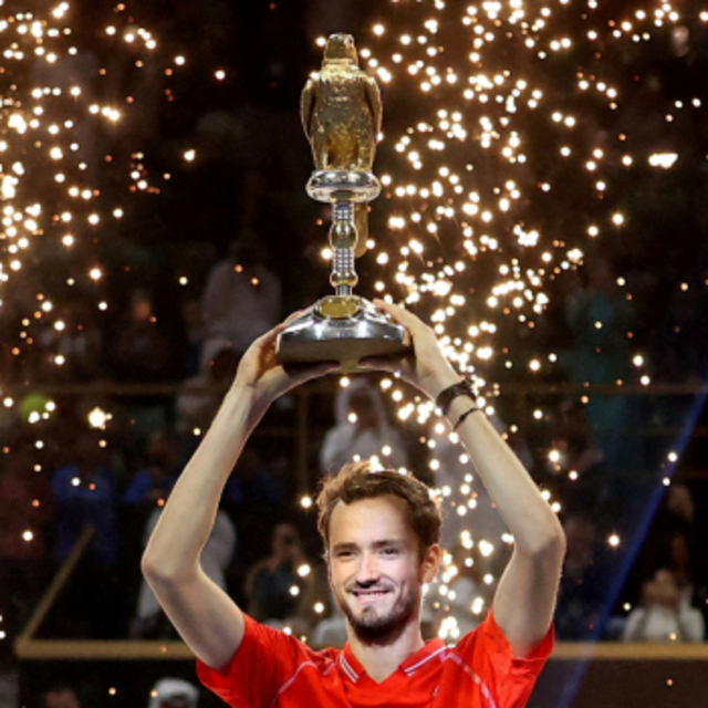 Medvedev Katar'da şampiyon