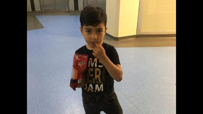 Minibüsün çarptığı çocuk öldü!