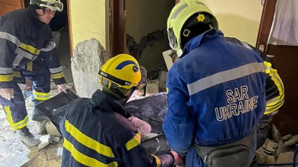 Savaştan kaçan Ukraynalı aile depremde öldü