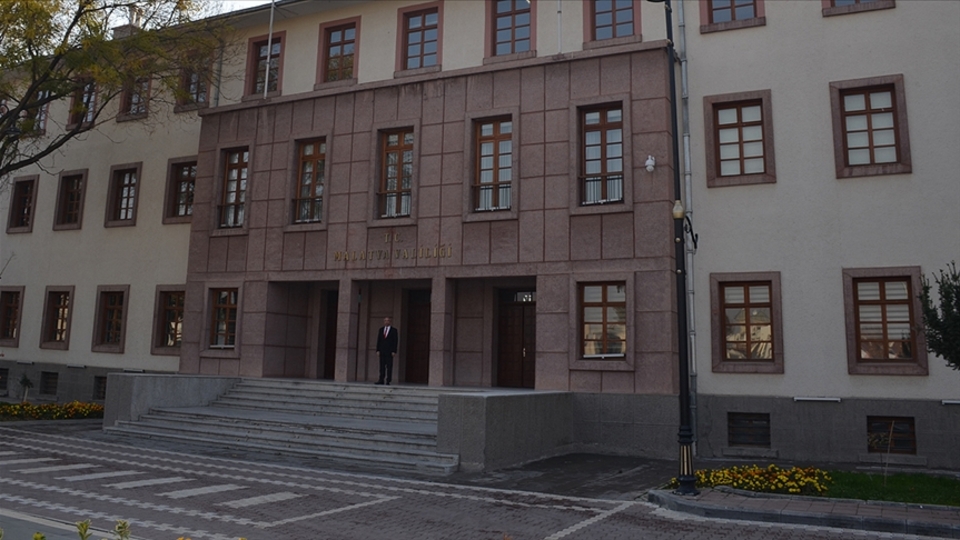 Malatya'da depremde 3 bin 889 bina yıkıldı