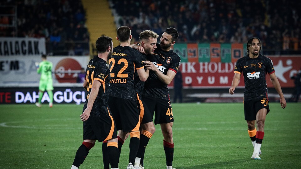 Galatasaray'ın Antalya kampı sona erdi