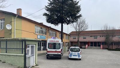 Edirne'de kız öğrenci, okulda 5 öğrenciyi bıçakladı