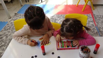 Depremde yakınını kaybeden çocuğa nasıl yaklaşılmalı?