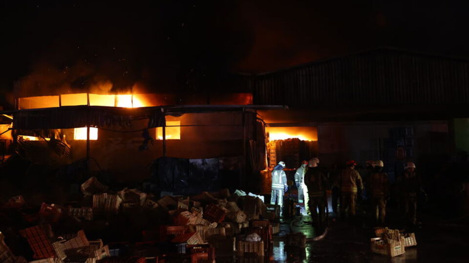 Antakya'da fabrika yangını