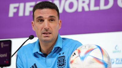 Scaloni 3 yıl daha Arjantin'in başında