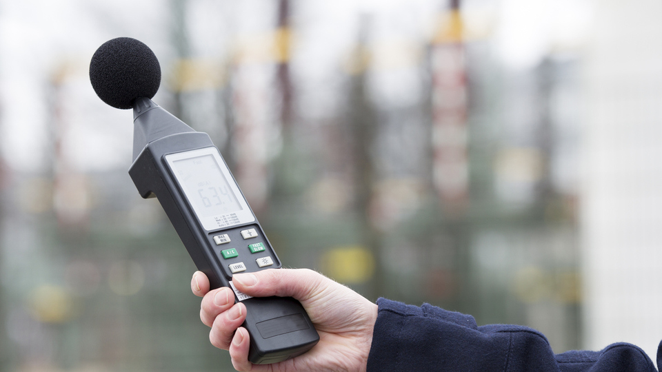 Voltmetre neyi ölçer?