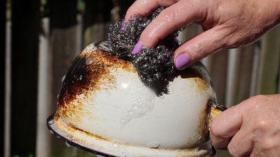 Yanmış çaydanlık nasıl temizlenir?