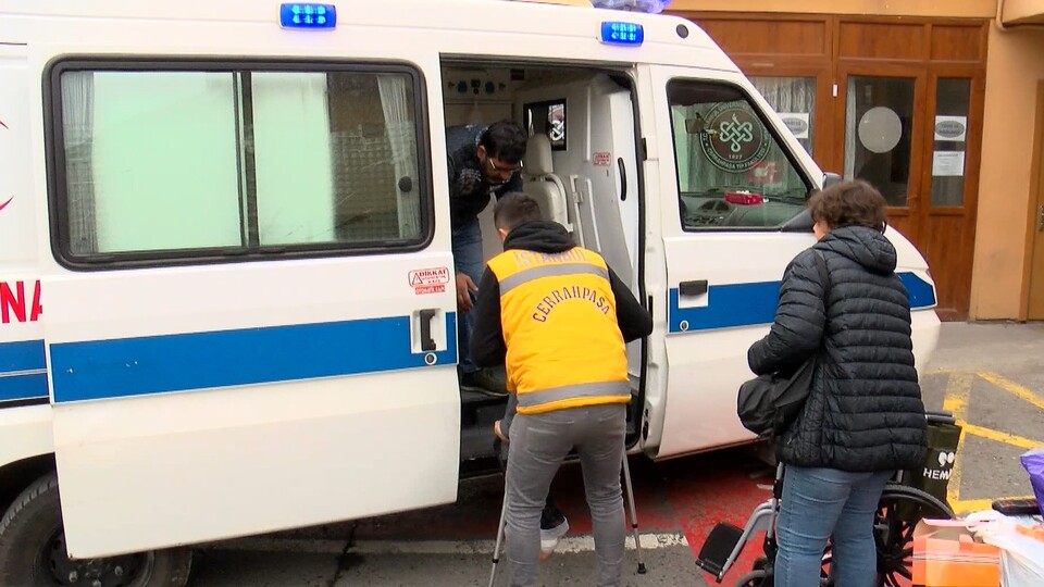 Cerrahpaşa Tıp'ta hastalar sevk ediliyor
