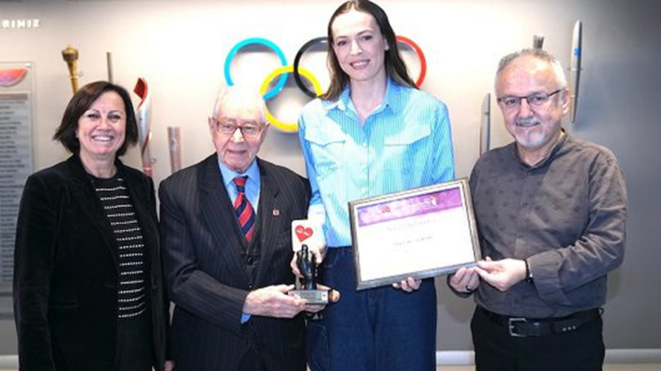 Eda Erdem'e fair play ödülü