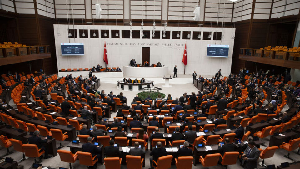 EYT yasa teklifi TBMM'de kabul edildi