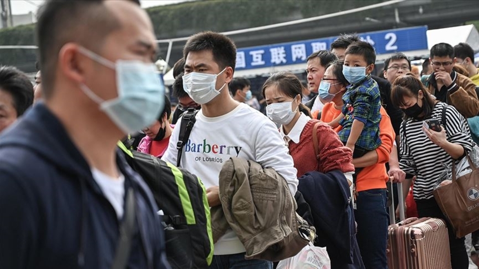 Hong Kong'da maske zorunluluğu 945 gün sonra kalktı