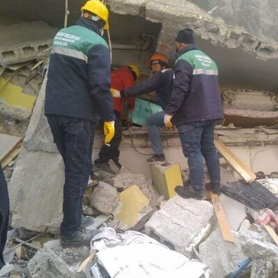 Enkazdan kurtarılan Sude, hastanede kayboldu!