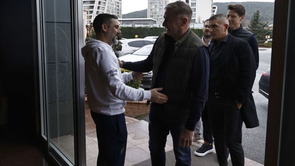 Stefan Kuntz, Fenerbahçe'yi ziyaret etti