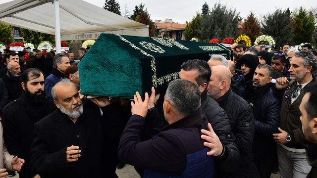 Son yolculuğuna uğurlandı