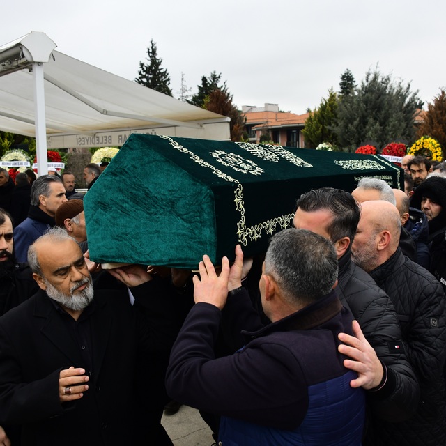 Son yolculuğuna uğurlandı