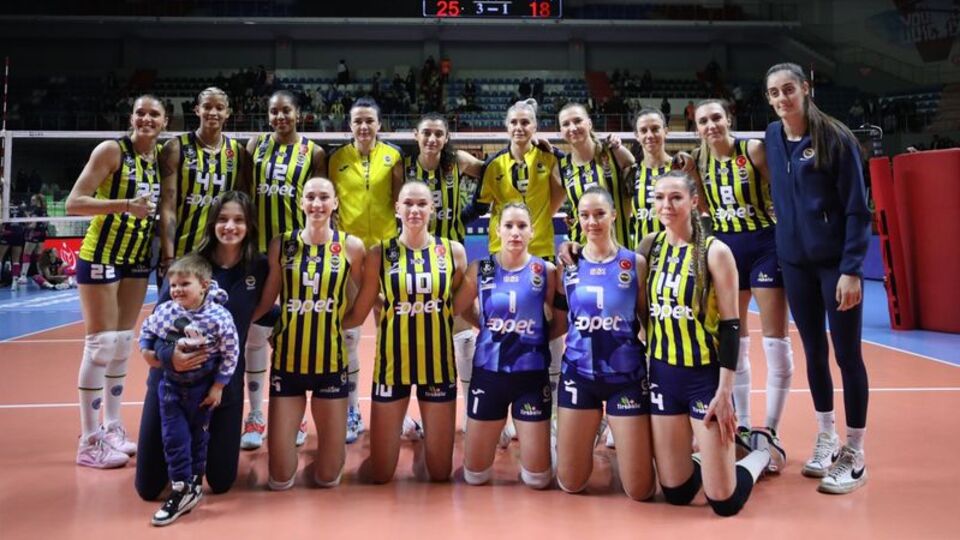 Fenerbahce Opet çeyrek finalde!