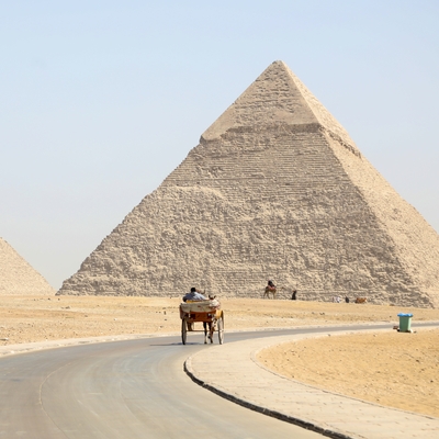 Keops Piramidi'nin içinde gizli geçit