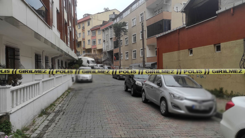 Park halindeki otomobile silahlı saldırı