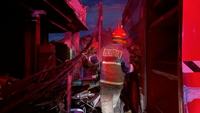 Endonezya'da ölü sayısı yükseldi