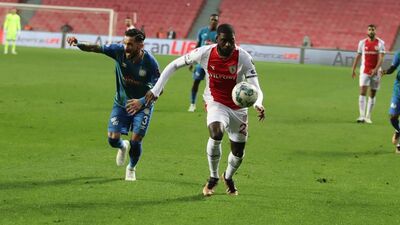 Samsunspor 2 attı 3 aldı