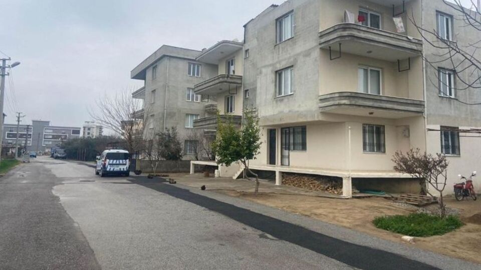 Kadın cinayetindeki iki polis açığa alındı