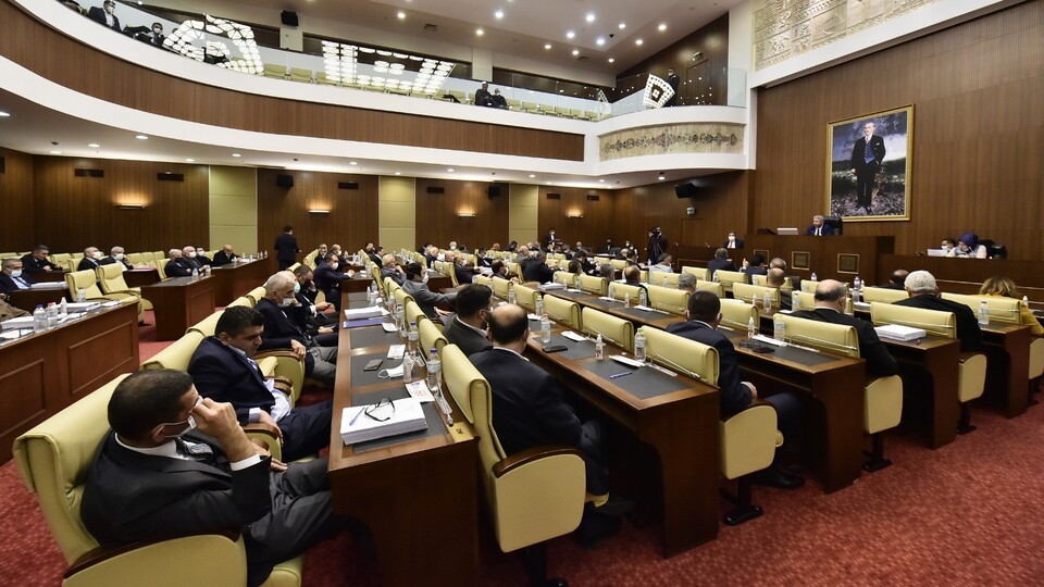 Ayrışma belediye meclislerine sıçradı