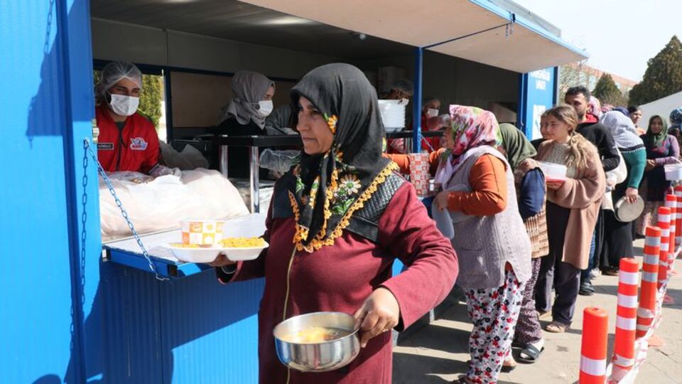 Kahramanmaraş'ta 6 Şubat'tan bu yana 23 milyon öğün yemek verildi