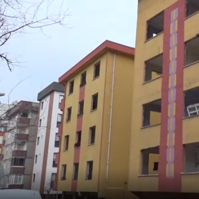 Tuzla'da orta hasarlı 27 bina için yıkım süreci başladı