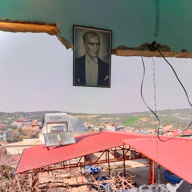 'Halamın evindeki duvardan düşmeyen tek fotoğraf...'