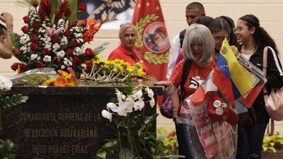 Hugo Chavez ölümünün 10. yılında anıldı