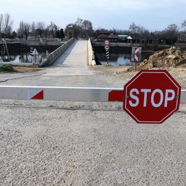 Edirne'de Tunca Köprüsü trafiğe kapatıldı!