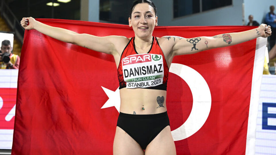 Şampiyon ve rekortmenler İstanbul'da sahne aldı