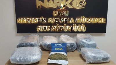 "Dur" ihtarına uymayan araçtan 22 kilo esrar çıktı