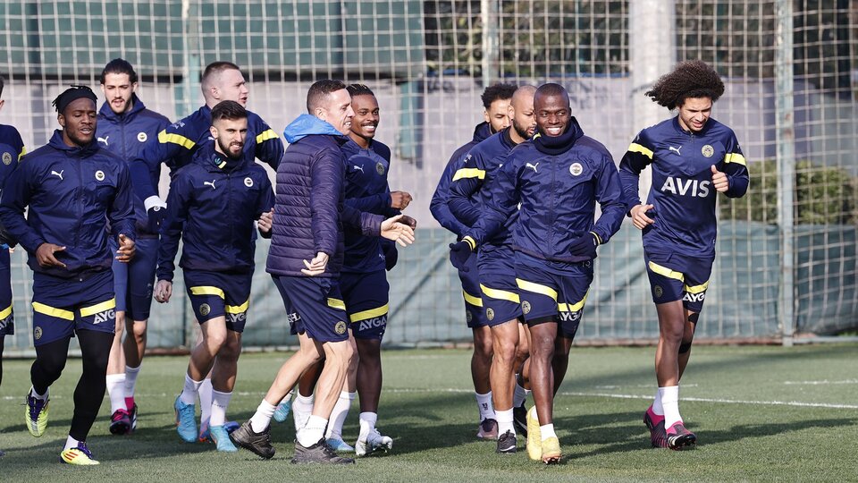 F.Bahçe'de Sevilla mesaisi