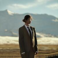 Neden kravat takılıyor?