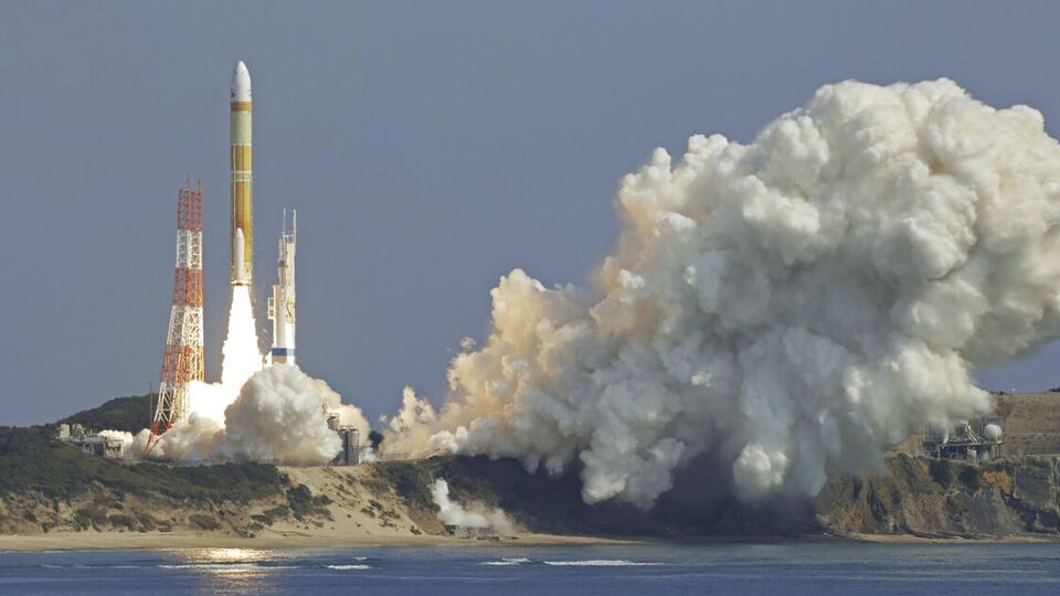 Japonya'nın uydu fırlatma operasyonu suya düştü