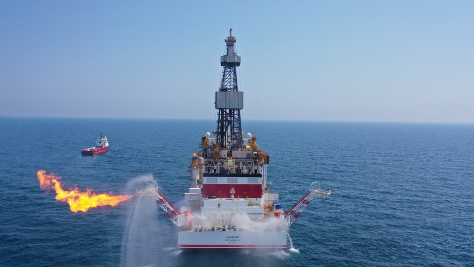 Karadeniz gazında deprem rötarı