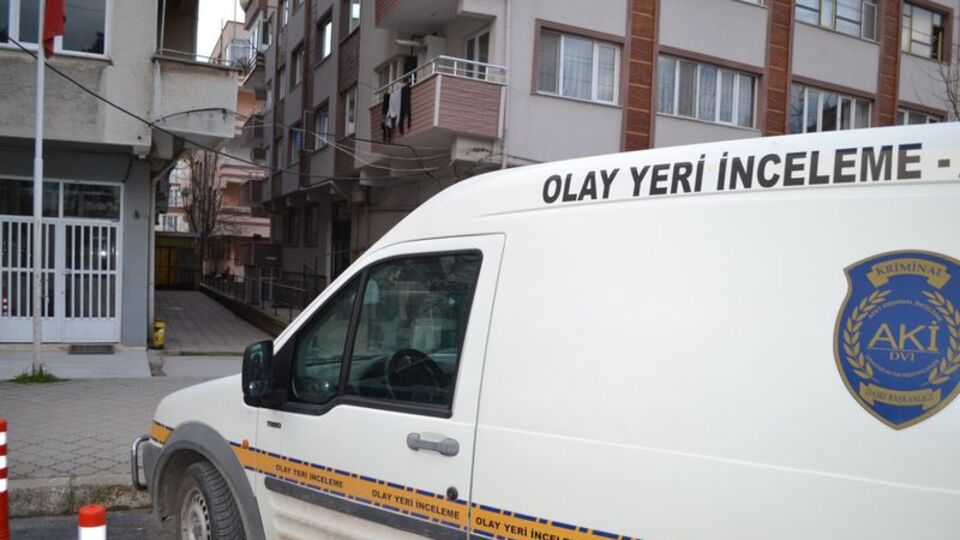 35 yaşındaki kişi evde ölü bulundu