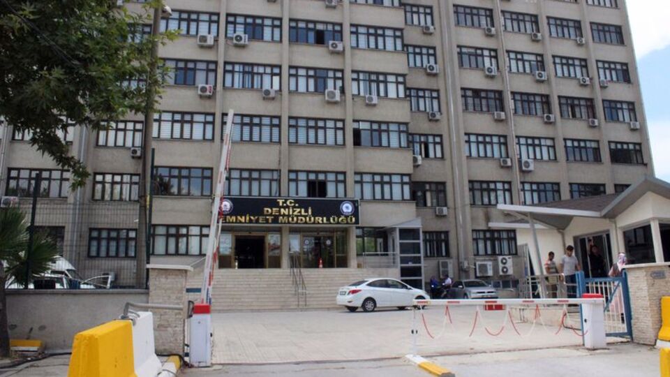 Denizli Emniyet Müdürlüğü'nün ana binası boşaltıldı